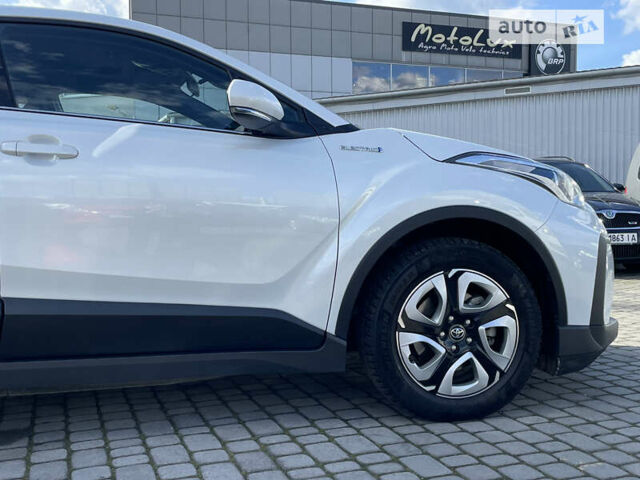 Тойота C-HR, объемом двигателя 0 л и пробегом 40 тыс. км за 20900 $, фото 6 на Automoto.ua