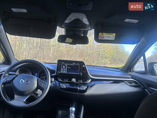 Тойота C-HR, об'ємом двигуна 1.8 л та пробігом 28 тис. км за 25500 $, фото 8 на Automoto.ua