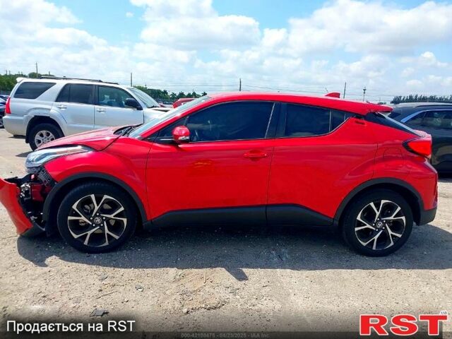 Тойота C-HR, объемом двигателя 2 л и пробегом 80 тыс. км за 17500 $, фото 2 на Automoto.ua