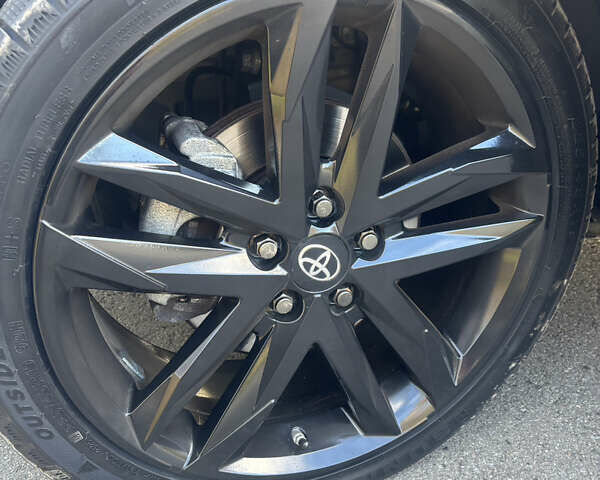 Тойота C-HR, об'ємом двигуна 1.8 л та пробігом 28 тис. км за 25500 $, фото 17 на Automoto.ua