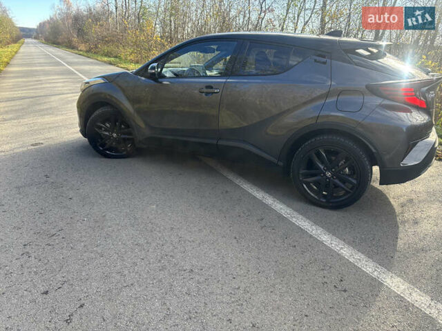 Тойота C-HR, об'ємом двигуна 1.8 л та пробігом 28 тис. км за 25500 $, фото 1 на Automoto.ua