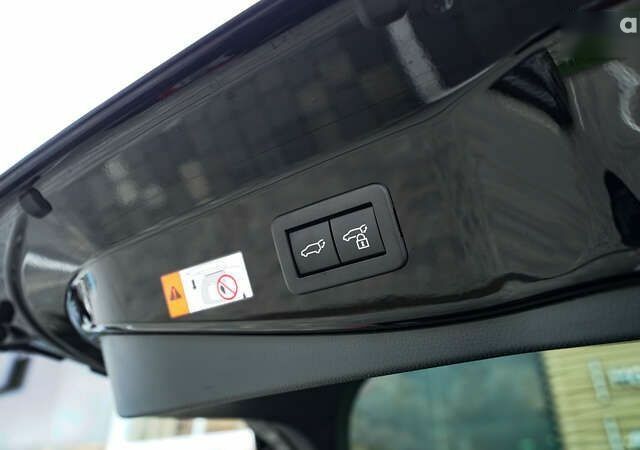 Тойота C-HR, объемом двигателя 0 л и пробегом 3 тыс. км за 48771 $, фото 9 на Automoto.ua