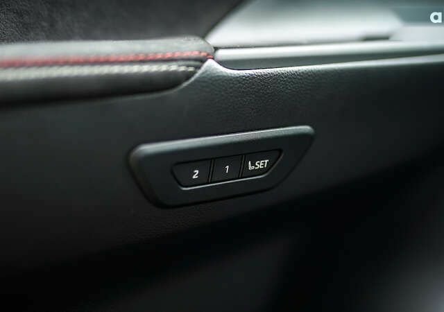 Тойота C-HR, объемом двигателя 0 л и пробегом 3 тыс. км за 48771 $, фото 16 на Automoto.ua