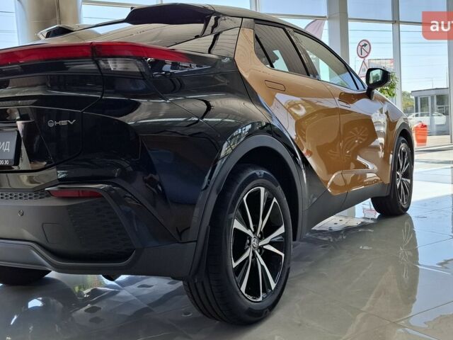 купить новое авто Тойота C-HR 2023 года от официального дилера Тойота на Столичному Тойота фото