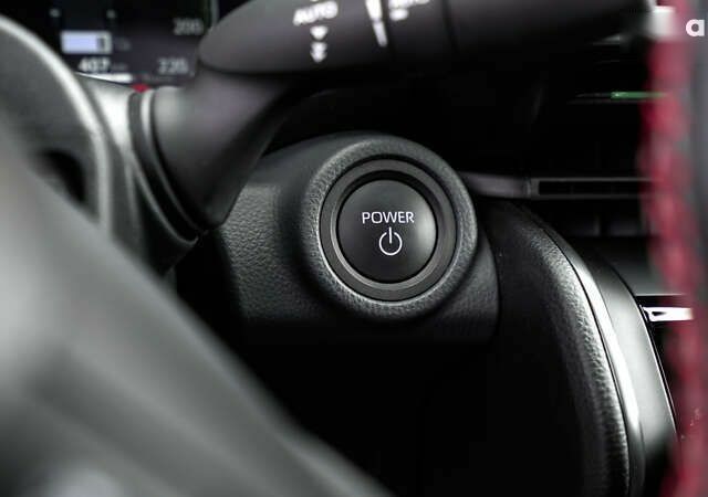 Тойота C-HR, объемом двигателя 0 л и пробегом 3 тыс. км за 48771 $, фото 26 на Automoto.ua