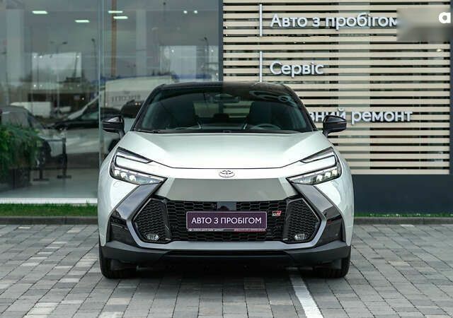 Тойота C-HR, объемом двигателя 0 л и пробегом 3 тыс. км за 48771 $, фото 4 на Automoto.ua
