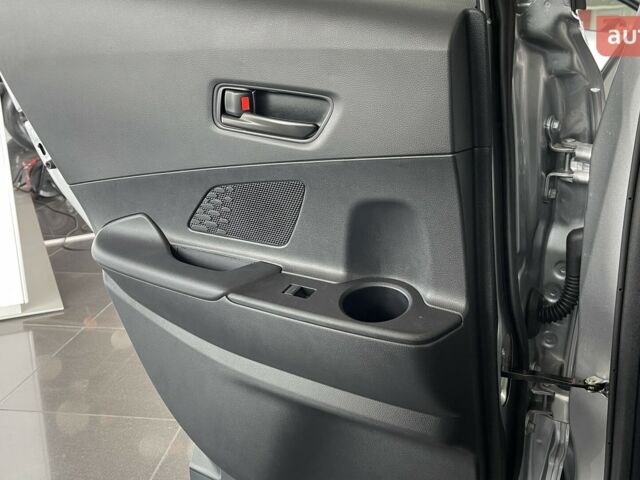 купить новое авто Тойота C-HR 2024 года от официального дилера Автосаміт Біла Церква Тойота фото