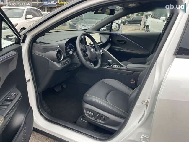Тойота C-HR, об'ємом двигуна 0 л та пробігом 14 тис. км за 40900 $, фото 16 на Automoto.ua