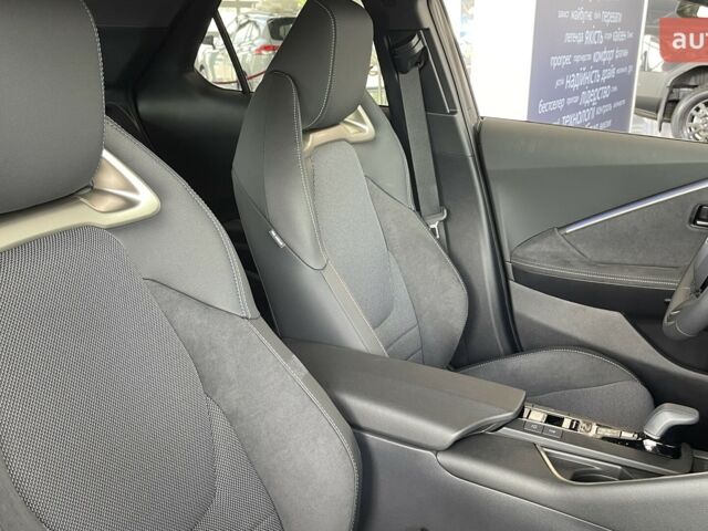 купить новое авто Тойота C-HR 2024 года от официального дилера Автосаміт Біла Церква Тойота фото