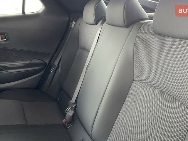 купить новое авто Тойота C-HR 2024 года от официального дилера Автосаміт Біла Церква Тойота фото