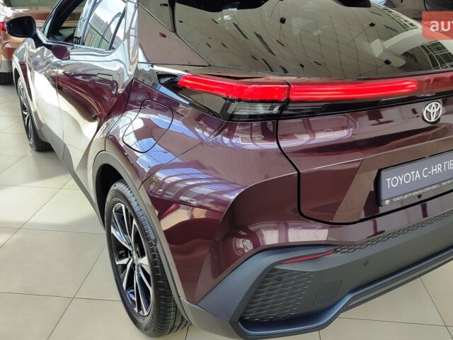 купити нове авто Тойота C-HR 2024 року від офіційного дилера Тойота Центр Чернігів «Соллі-Плюс» Тойота фото