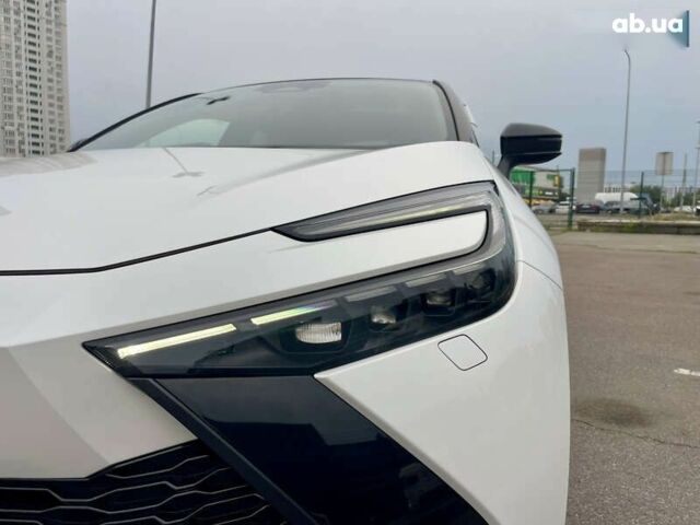 Тойота C-HR, об'ємом двигуна 0 л та пробігом 14 тис. км за 40900 $, фото 15 на Automoto.ua