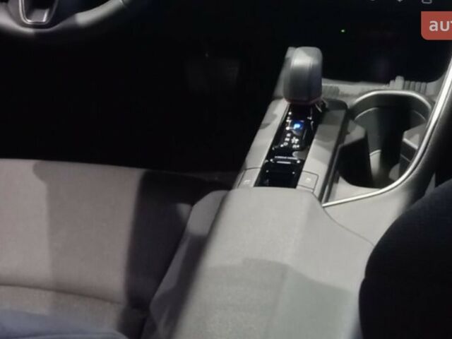 Тойота C-HR, объемом двигателя 1.99 л и пробегом 0 тыс. км за 39009 $, фото 4 на Automoto.ua