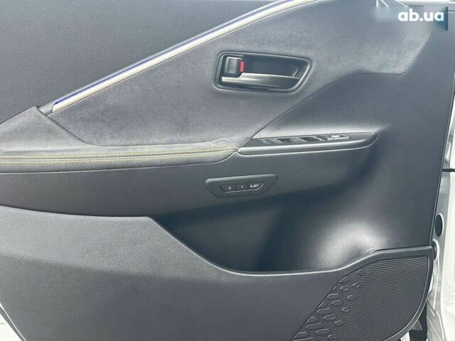 Тойота C-HR, об'ємом двигуна 0 л та пробігом 14 тис. км за 40900 $, фото 23 на Automoto.ua