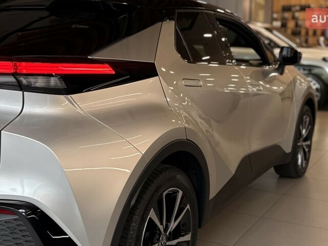 Тойота C-HR, об'ємом двигуна 1.99 л та пробігом 0 тис. км за 42000 $, фото 7 на Automoto.ua
