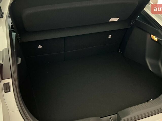 Тойота C-HR, объемом двигателя 1.8 л и пробегом 0 тыс. км за 39067 $, фото 24 на Automoto.ua