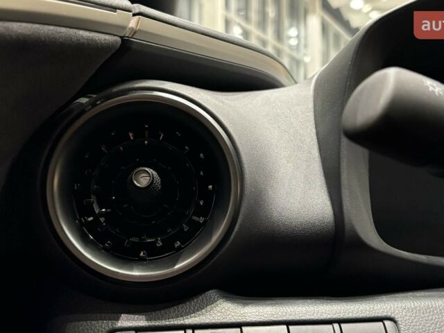 Тойота C-HR, объемом двигателя 1.99 л и пробегом 0 тыс. км за 44116 $, фото 8 на Automoto.ua