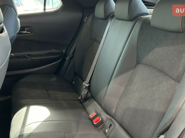 Тойота C-HR, об'ємом двигуна 1.99 л та пробігом 0 тис. км за 46540 $, фото 16 на Automoto.ua