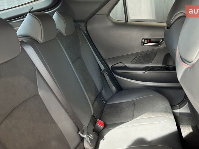 Тойота C-HR, об'ємом двигуна 1.99 л та пробігом 0 тис. км за 46540 $, фото 17 на Automoto.ua