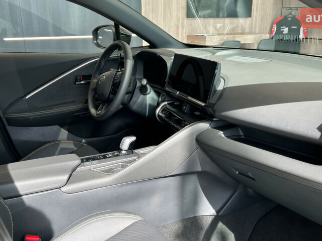 Тойота C-HR, об'ємом двигуна 1.99 л та пробігом 0 тис. км за 46056 $, фото 19 на Automoto.ua