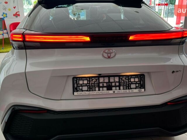 Тойота C-HR, объемом двигателя 1.8 л и пробегом 0 тыс. км за 39067 $, фото 6 на Automoto.ua