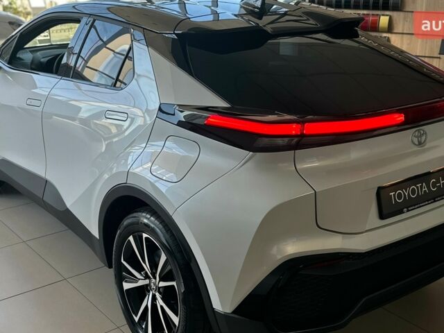 Тойота C-HR, об'ємом двигуна 1.8 л та пробігом 0 тис. км за 39514 $, фото 1 на Automoto.ua