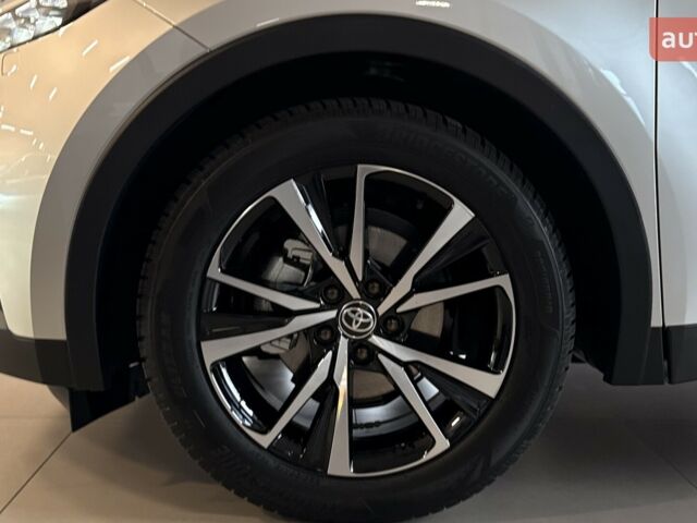 Тойота C-HR, об'ємом двигуна 1.99 л та пробігом 0 тис. км за 42000 $, фото 9 на Automoto.ua