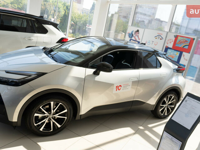 Тойота C-HR, объемом двигателя 1.8 л и пробегом 0 тыс. км за 41338 $, фото 5 на Automoto.ua
