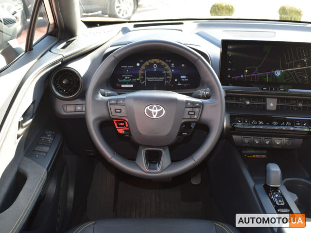 Желтый Тойота C-HR, объемом двигателя 2 л и пробегом 17 тыс. км за 38900 $, фото 8 на Automoto.ua