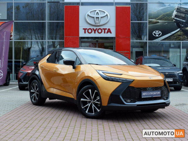 Желтый Тойота C-HR, объемом двигателя 2 л и пробегом 17 тыс. км за 39200 $, фото 18 на Automoto.ua