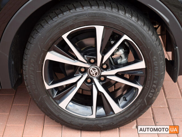 Желтый Тойота C-HR, объемом двигателя 2 л и пробегом 17 тыс. км за 38900 $, фото 15 на Automoto.ua