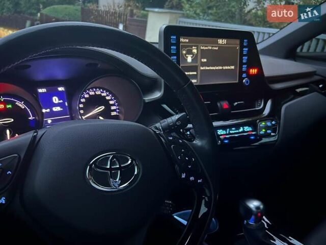 Жовтий Тойота C-HR, об'ємом двигуна 1.99 л та пробігом 82 тис. км за 26500 $, фото 11 на Automoto.ua