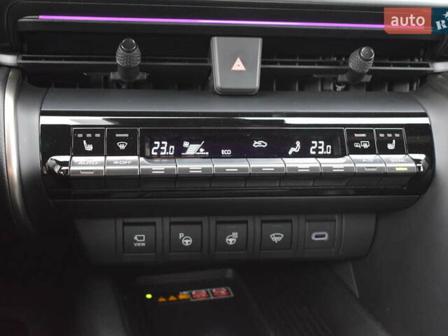 Жовтий Тойота C-HR, об'ємом двигуна 1.99 л та пробігом 17 тис. км за 39200 $, фото 25 на Automoto.ua