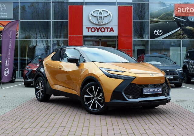 Жовтий Тойота C-HR, об'ємом двигуна 1.99 л та пробігом 17 тис. км за 39200 $, фото 18 на Automoto.ua