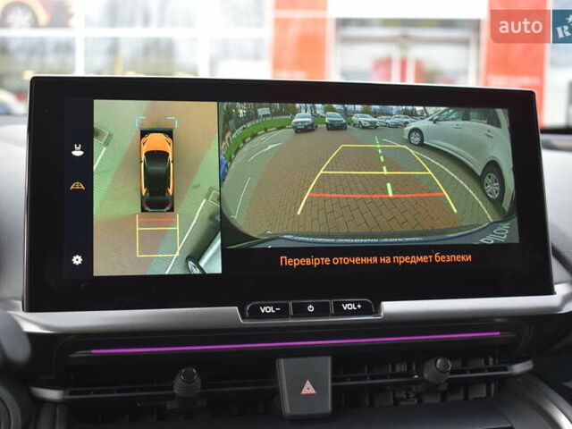 Жовтий Тойота C-HR, об'ємом двигуна 1.99 л та пробігом 17 тис. км за 39200 $, фото 23 на Automoto.ua