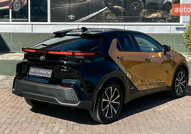 Тойота C-HR 2024 у Чернівцях на Automoto.ua Жовтий Тойота C-HR, об'ємом двигуна 1.99 л та пробігом 7 тис. км за 42724 $, фото 7 на Automoto.ua