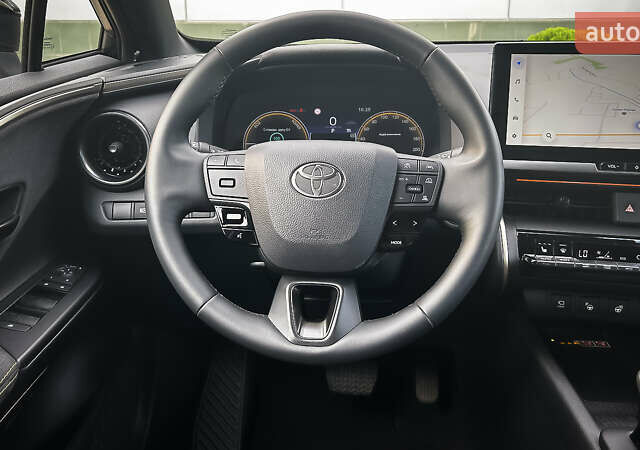 Желтый Тойота C-HR, объемом двигателя 1.99 л и пробегом 7 тыс. км за 43397 $, фото 17 на Automoto.ua