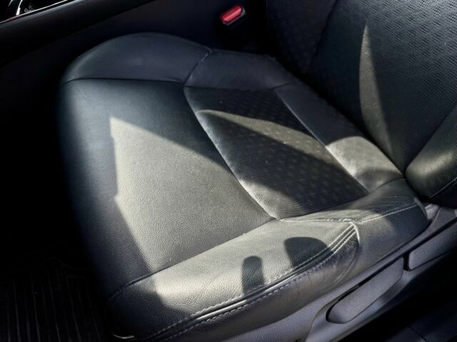 Серый Тойота C-HR, объемом двигателя 1.2 л и пробегом 106 тыс. км за 18200 $, фото 2 на Automoto.ua