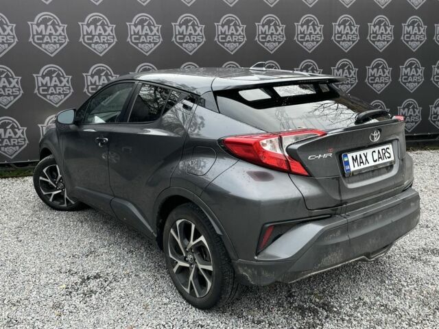 Серый Тойота C-HR, объемом двигателя 1.8 л и пробегом 83 тыс. км за 16900 $, фото 3 на Automoto.ua