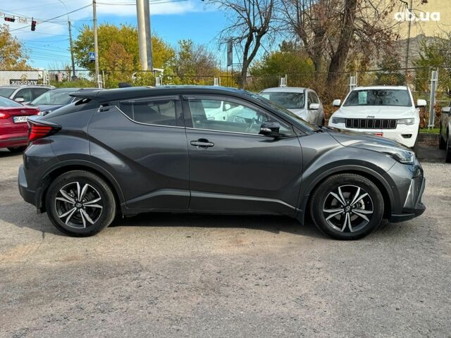 Серый Тойота C-HR, объемом двигателя 2 л и пробегом 42 тыс. км за 29890 $, фото 4 на Automoto.ua