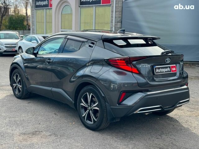 Серый Тойота C-HR, объемом двигателя 2 л и пробегом 42 тыс. км за 29890 $, фото 8 на Automoto.ua