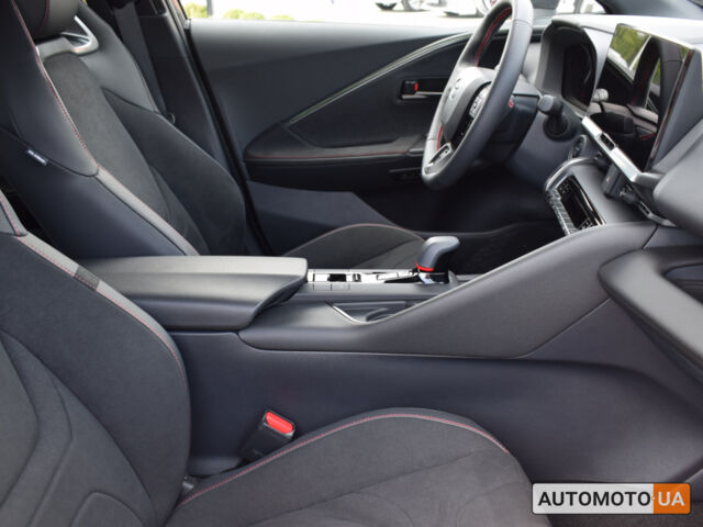 Серый Тойота C-HR, объемом двигателя 2 л и пробегом 745 тыс. км за 42400 $, фото 5 на Automoto.ua