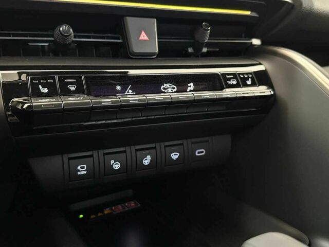 Сірий Тойота C-HR, об'ємом двигуна 2 л та пробігом 8 тис. км за 42652 $, фото 20 на Automoto.ua