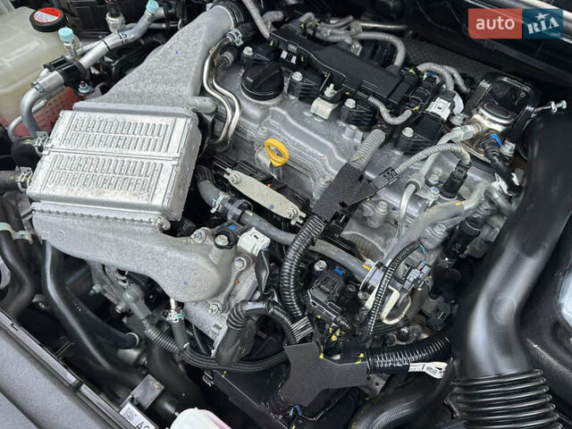 Сірий Тойота C-HR, об'ємом двигуна 1.2 л та пробігом 42 тис. км за 18950 $, фото 144 на Automoto.ua