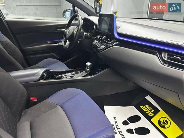 Серый Тойота C-HR, объемом двигателя 1.2 л и пробегом 41 тыс. км за 23000 $, фото 14 на Automoto.ua