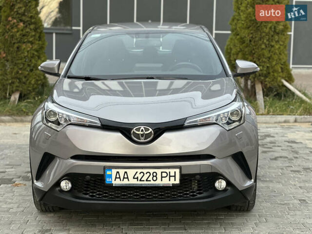 Сірий Тойота C-HR, об'ємом двигуна 1.2 л та пробігом 42 тис. км за 18950 $, фото 1 на Automoto.ua