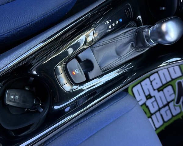 Сірий Тойота C-HR, об'ємом двигуна 1.2 л та пробігом 88 тис. км за 18000 $, фото 34 на Automoto.ua
