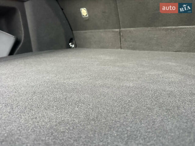 Сірий Тойота C-HR, об'ємом двигуна 1.2 л та пробігом 42 тис. км за 18950 $, фото 138 на Automoto.ua