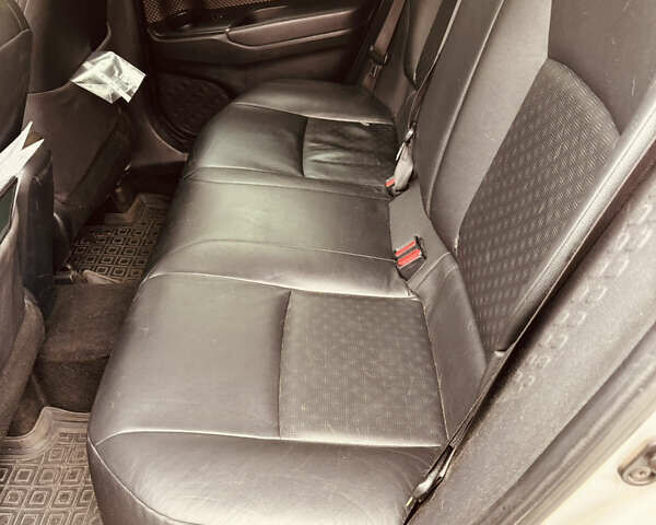 Сірий Тойота C-HR, об'ємом двигуна 1.2 л та пробігом 178 тис. км за 17500 $, фото 10 на Automoto.ua
