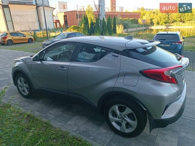 Тойота C-HR 2016 у Львові на Automoto.ua Сірий Тойота C-HR, об'ємом двигуна 1.2 л та пробігом 96 тис. км за 17500 $, фото 6 на Automoto.ua